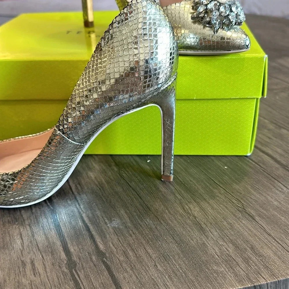 TED BAKER Elannam Snake Embrossed High Heel Brooch Shoe in Bronze Size 8 - Picture 7 of 10